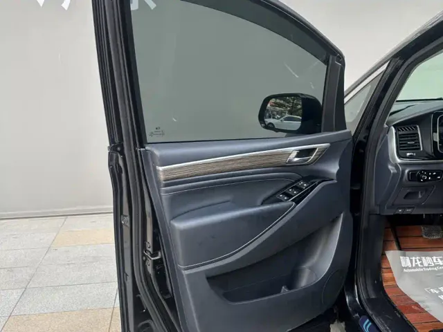 GAC Trumpchi M8 — Фото автомобиля 12