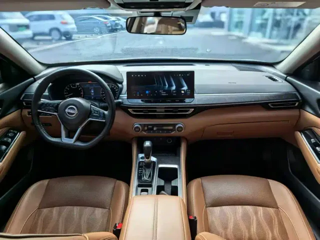 Nissan Teana — Фото автомобиля 12