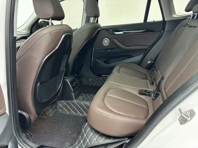 BMW BMW X1 2022 sDrive20Li Premium — Фото автомобиля 15