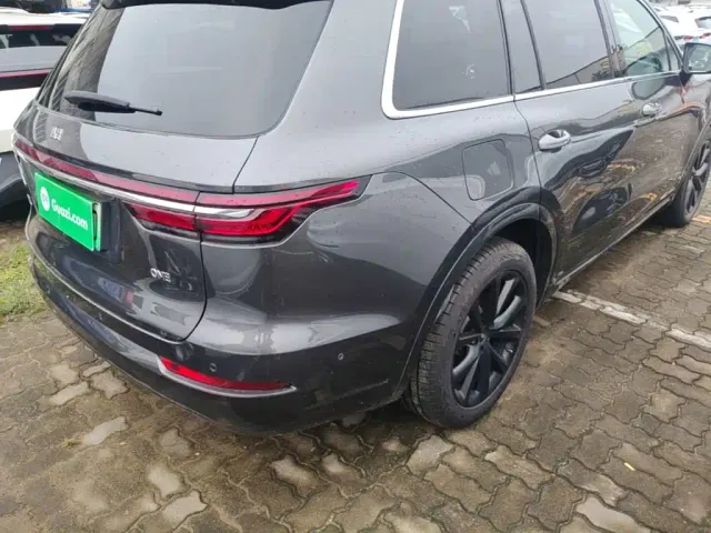 Li Auto ONE — Фото автомобиля 7