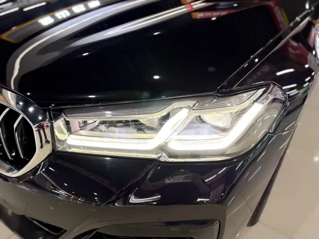 BMW 5 Series — Фото автомобиля 4