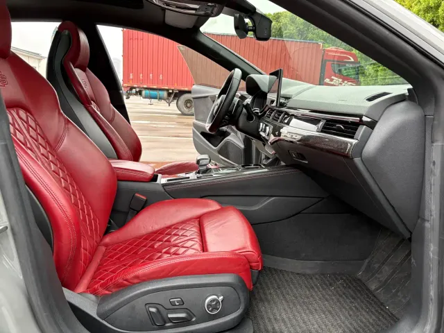 Audi S5 — Фото автомобиля 10