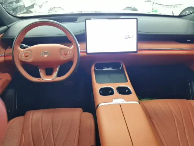 Changan Qiyuan Q07 — Фото автомобиля 9