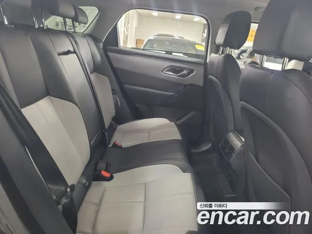 Land Rover Range Rover Velar — Фото автомобиля 16