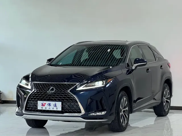 Фотография автомобиля — Lexus RX