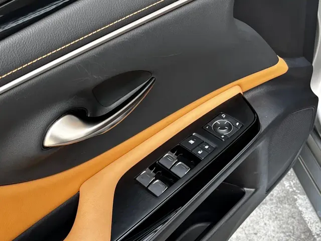 Lexus ES — Фото автомобиля 16