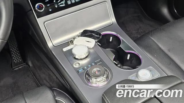 Genesis GV80 2.5T Бензин AWD — Фото автомобиля 16