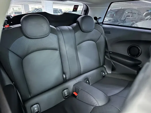 MINI Hatch — Фото автомобиля 14