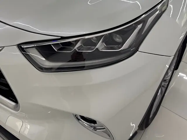 Toyota Highlander — Фото автомобиля 10