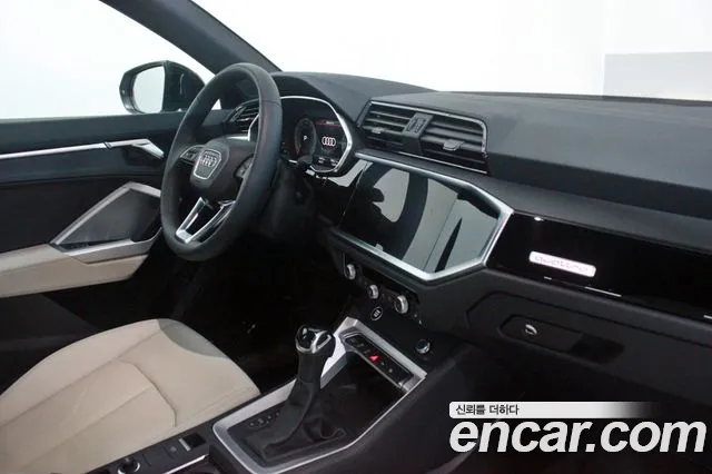 Audi Q3 40 TFSI quattro Premium — Фото автомобиля 17