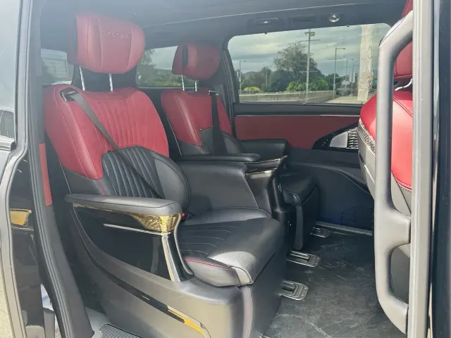GAC Trumpchi M8 — Фото автомобиля 18