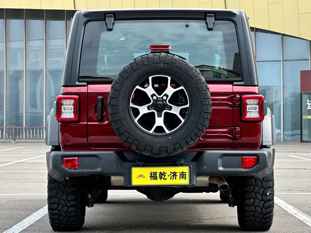 Jeep Wrangler — Фото автомобиля 7