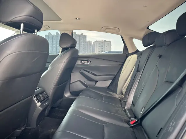 Honda Accord — Фото автомобиля 8