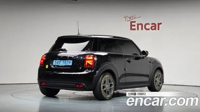 MINI Cooper — Фото автомобиля 2