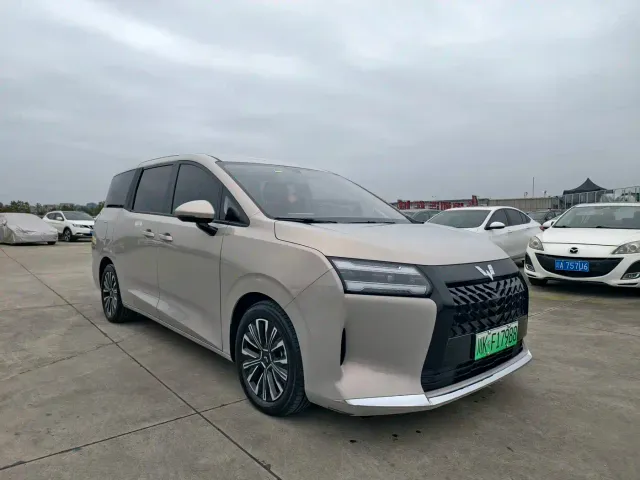 Wuling Starlight 730 — Фото автомобиля 3