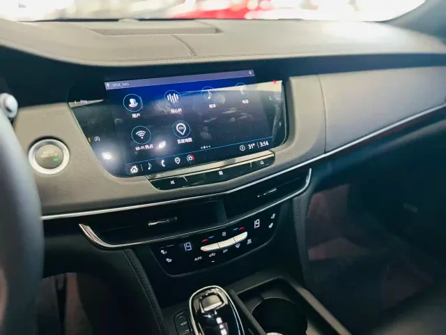 Cadillac CT6 — Фото автомобиля 11