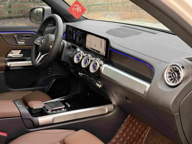 Mercedes-Benz GLB-Class — Фото автомобиля 12