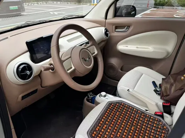 Wuling Hongguang Mini EV — Фото автомобиля 4