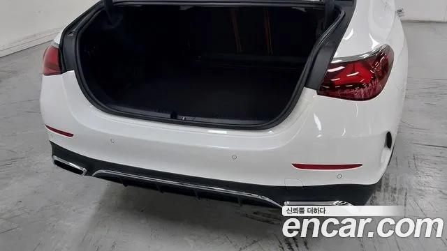 Mercedes-Benz E-Class W214 — Фото автомобиля 11