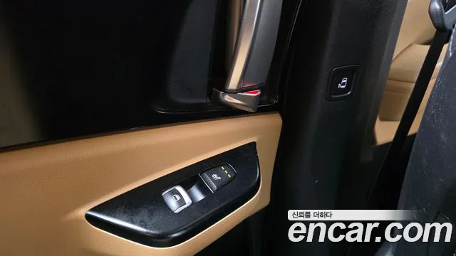 Kia Canival Carnival 4 поколение Бензин 9 мест Prestige — Фото автомобиля 19
