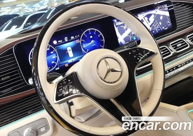 Mercedes-Benz GLS-Class — Фото автомобиля 14