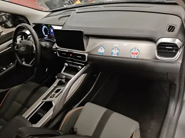 Geely Binyue — Фото автомобиля 9