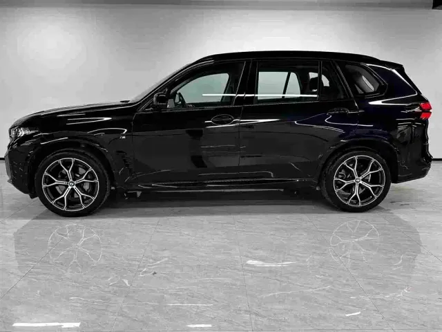 BMW X5 — Фото автомобиля 3