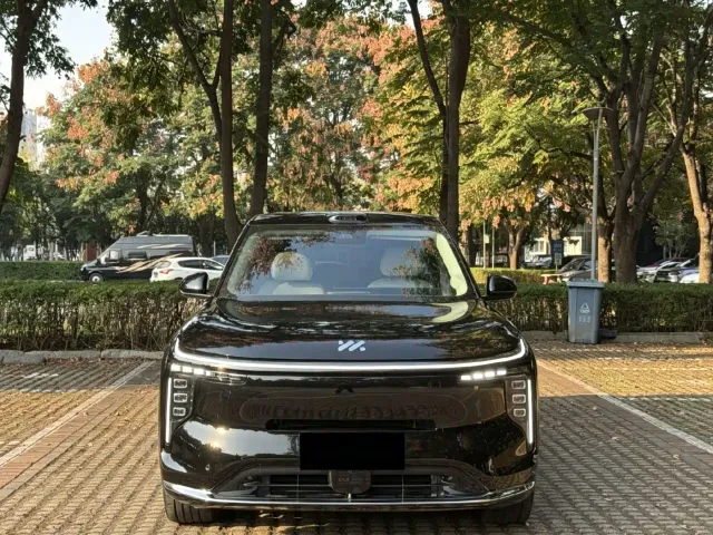 IM Motors LS8 — Фото автомобиля 2