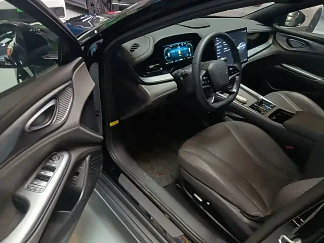 BYD Seal — Фото автомобиля 15