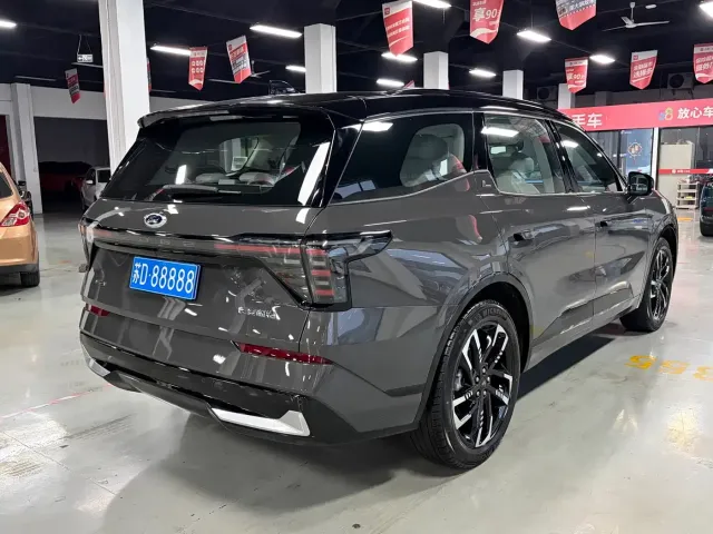 Ford Edge — Фото автомобиля 19