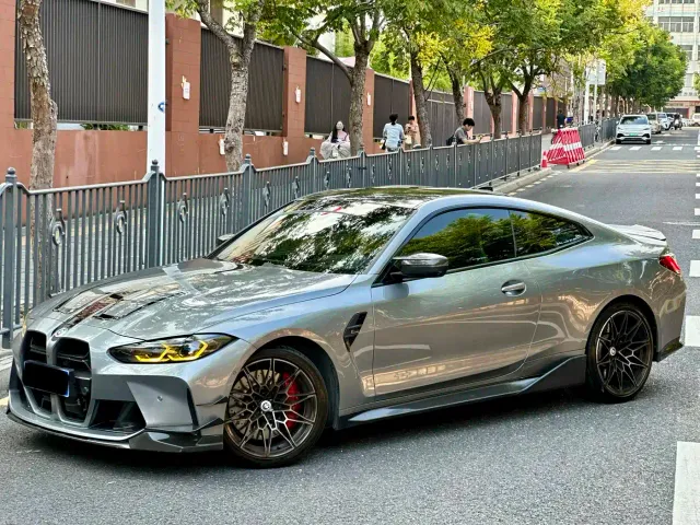 Фотография автомобиля — BMW M4
