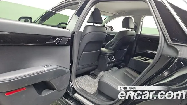 Hyundai Grandeur GN7 — Фото автомобиля 11