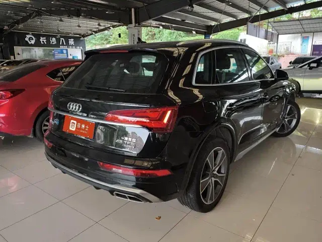 Audi Audi Q5L 2022 45T Luxury Elegance — Фото автомобиля 2