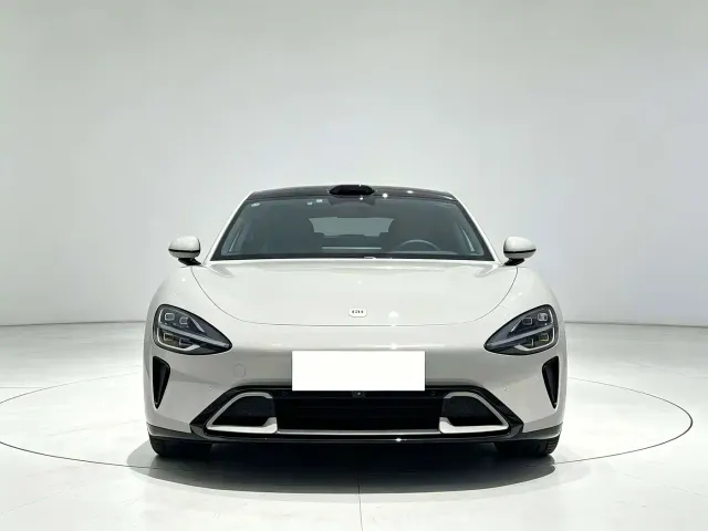 Xiaomi SU7 — Фото автомобиля 2