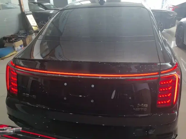 Hongqi H9 — Фото автомобиля 5