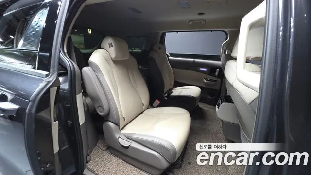 Kia Canival Carnival 4 поколение Бензин 9 мест Signature — Фото автомобиля 11