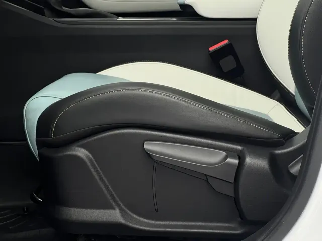 Geely Emgrand S — Фото автомобиля 20