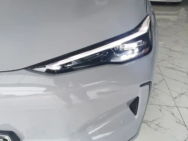 Geely Galaxy E5 — Фото автомобиля 23