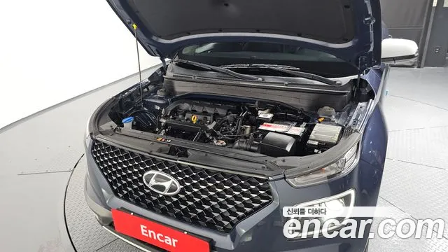 Hyundai Venue — Фото автомобиля 6