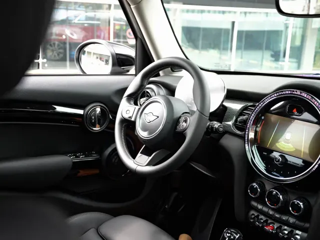MINI Hatch — Фото автомобиля 24