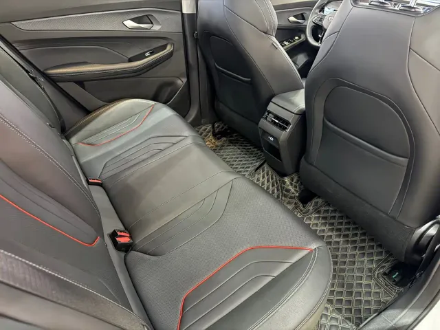 Geely Binrui — Фото автомобиля 23