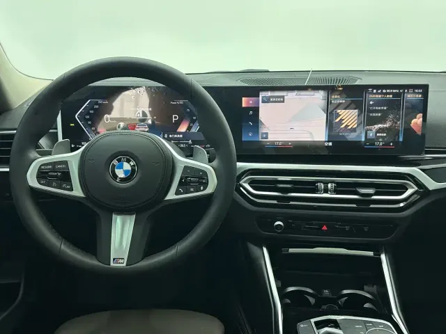 BMW 3 Series — Фото автомобиля 9