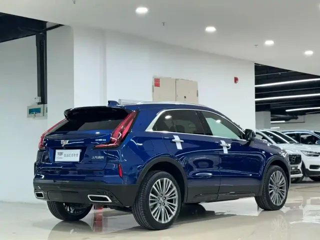 Cadillac XT4 — Фото автомобиля 5