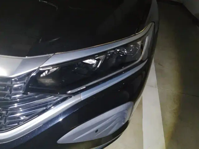 Volkswagen Passat — Фото автомобиля 5