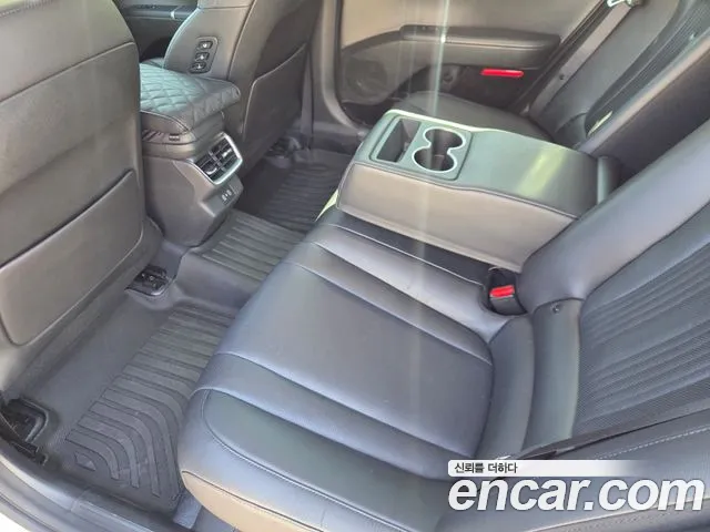 Hyundai Grandeur GN7 — Фото автомобиля 9