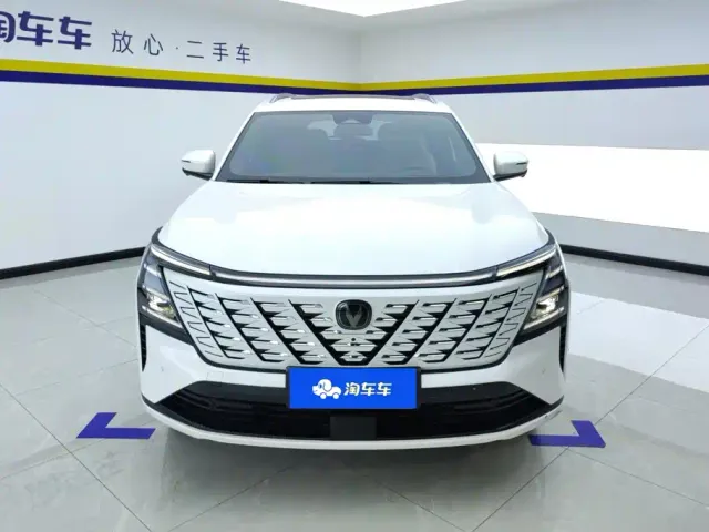 Changan CS75 Plus — Фото автомобиля 2
