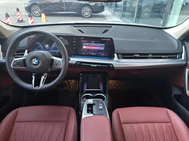 BMW X1 — Фото автомобиля 11