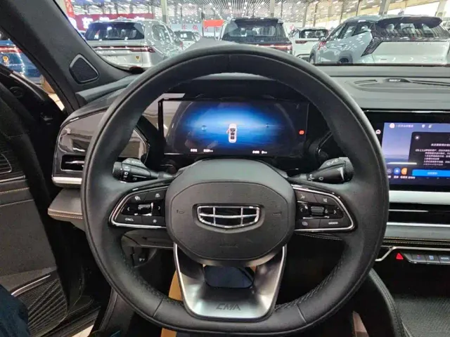 Geely Xingyue L — Фото автомобиля 10