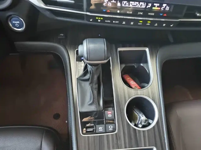 Toyota Sienna — Фото автомобиля 13