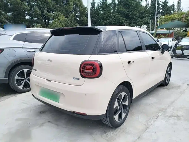JAC Yiwei 3 — Фото автомобиля 4